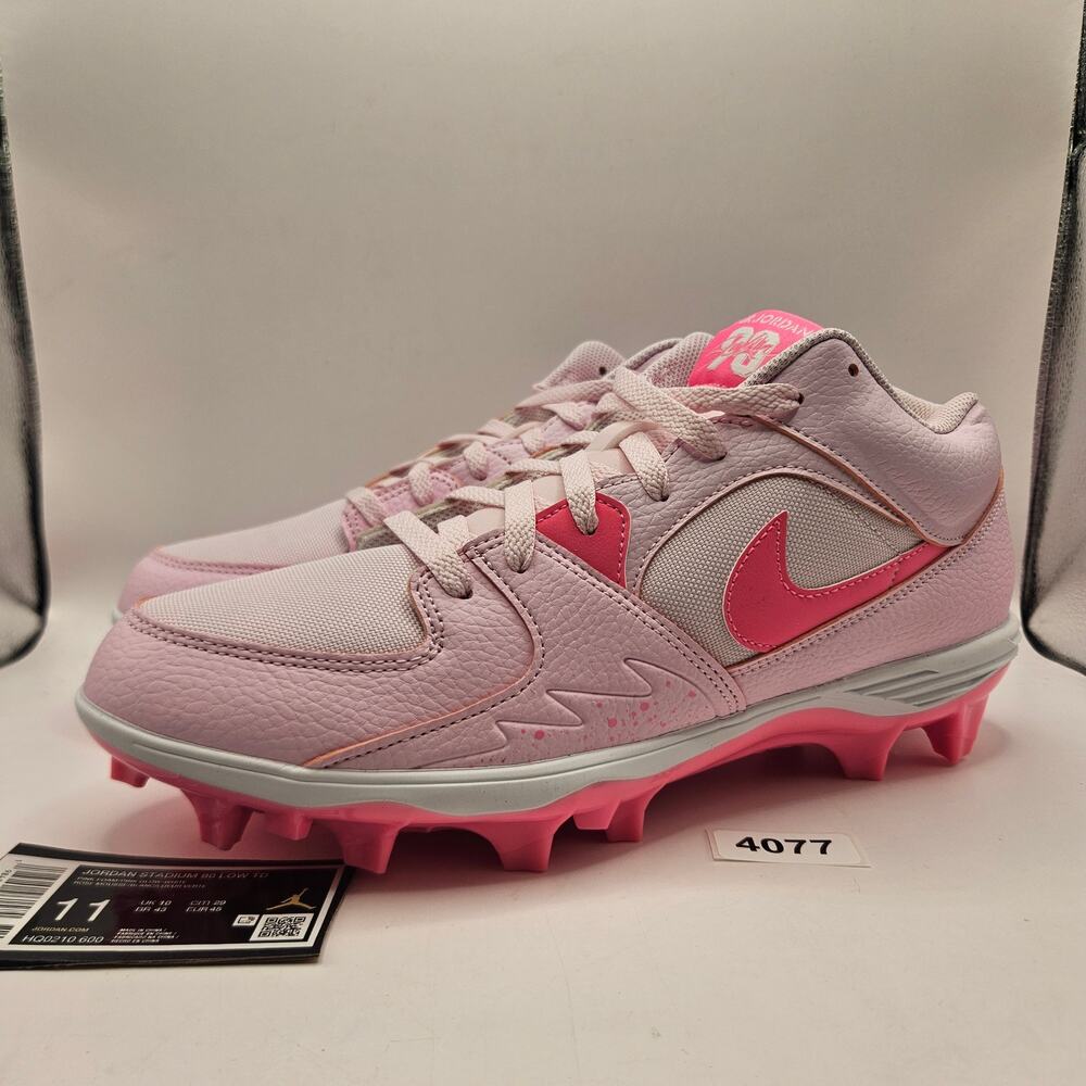 NIKE JORDAN MEN'S 11 STADIUM 90 LOW TD FOOTBALL CLEATS PINK FOAM NWOB HQ0210-600